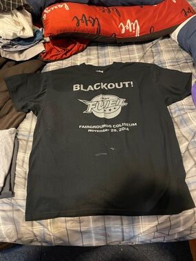 Gildan Black Short Sleeve 'BLACKOUT!' Graphic Tee